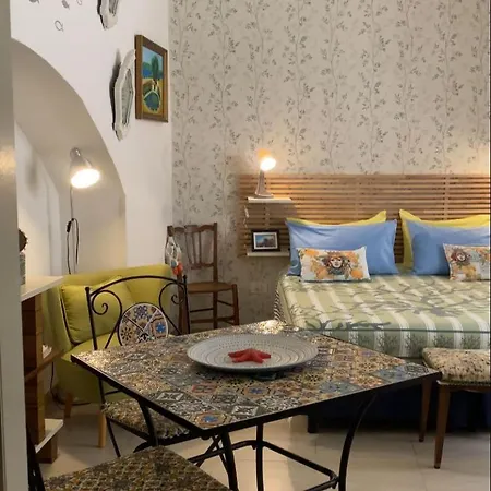 Casarizzi 24 Vacanze Ortigia * סירקוזה