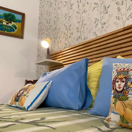 בית נופש Casarizzi 24 Vacanze Ortigia
